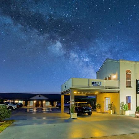 קווארה Breakout Motor Inn מראה חיצוני תמונה