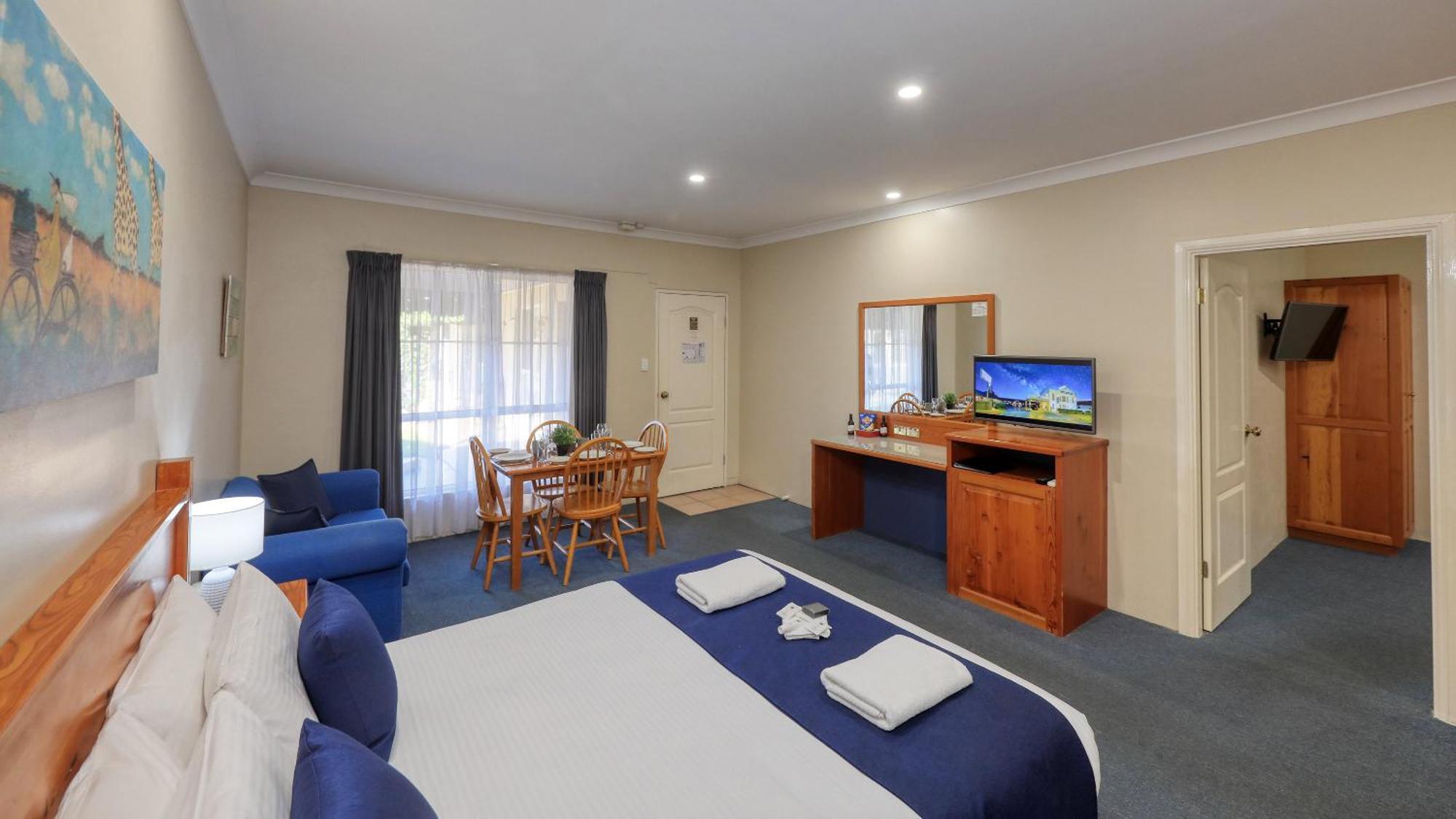 קווארה Breakout Motor Inn מראה חיצוני תמונה