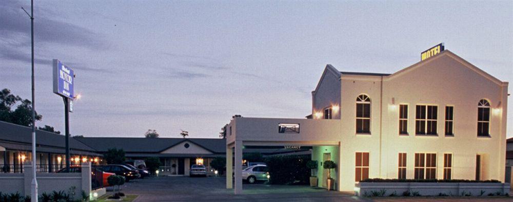 קווארה Breakout Motor Inn מראה חיצוני תמונה