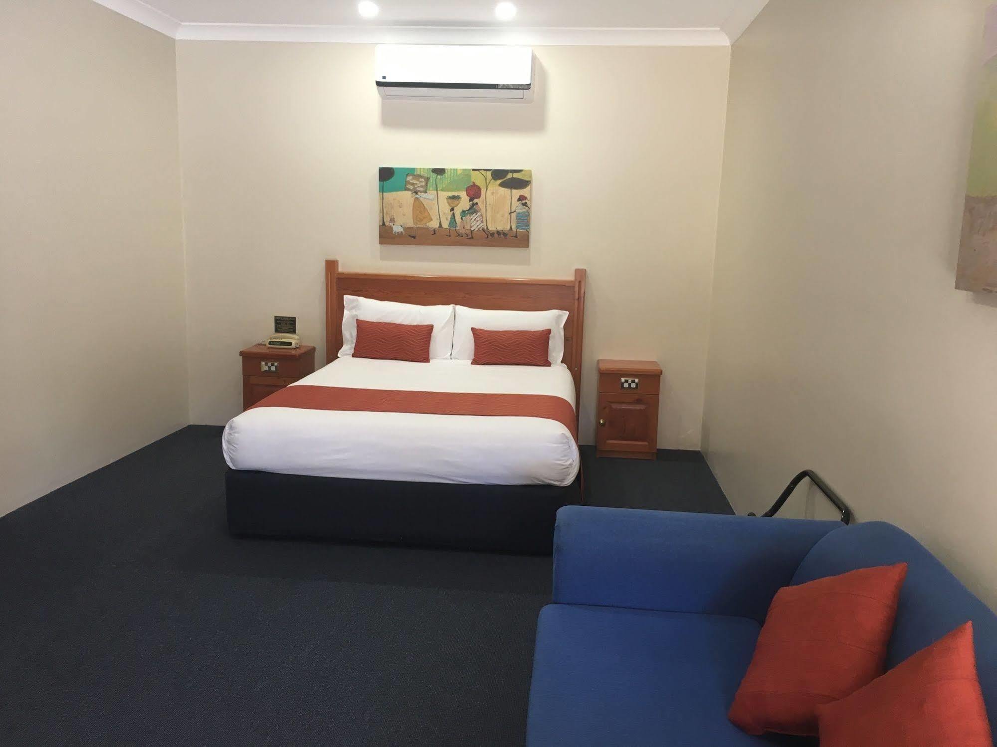 קווארה Breakout Motor Inn מראה חיצוני תמונה